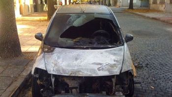 Cada vez más autos quemados Cada vez más autos quemados