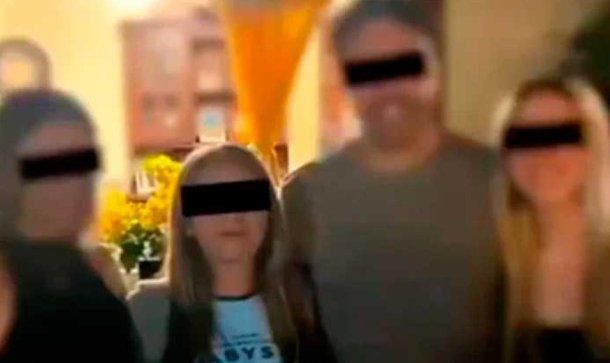 Angelina sigue internada.