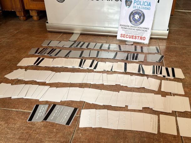 Desmantelaron una usina de clonado de tarjetas de crédito y débito en Ituzaingó