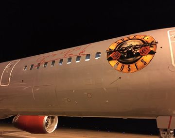 Avión de los Guns N Roses en Rosario
