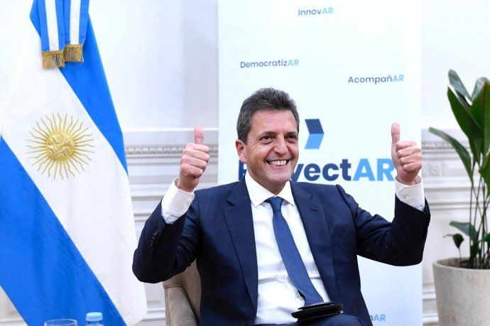 Massa: Ver a trabajadores y empresarios juntos simboliza la Argentina que queremos construir 
