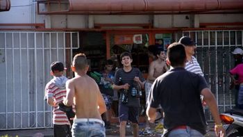 mar del plata: seis detenidos por saqueos en supermercado chino mar del plata: seis detenidos por saqueos en supermercado chino