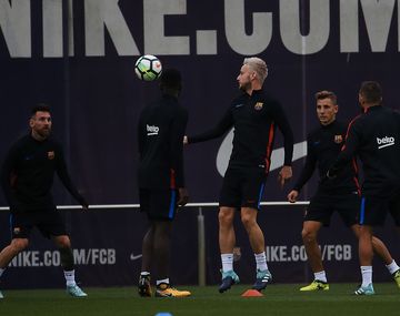 La emocionante historia de amor de un compañero de Messi en Barcelona