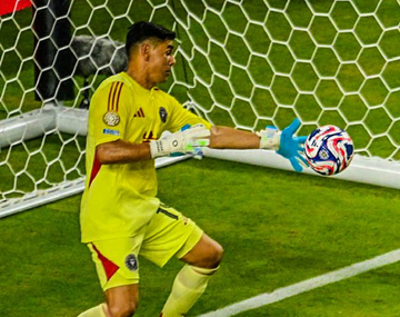 La impresionante atajada de Oscar Ustari para Inter Miami en el penal de Al-Ahly