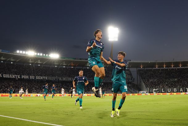 Talleres derrotó a Gimnasia (M) por 2-1 y se metió en los puestos de clasificación del Torneo Apertura