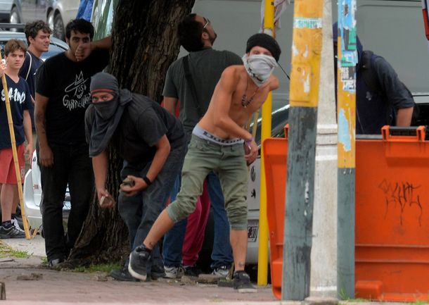 Córdoba: la oposición acudirá a la Justicia para que anule la suba del boleto