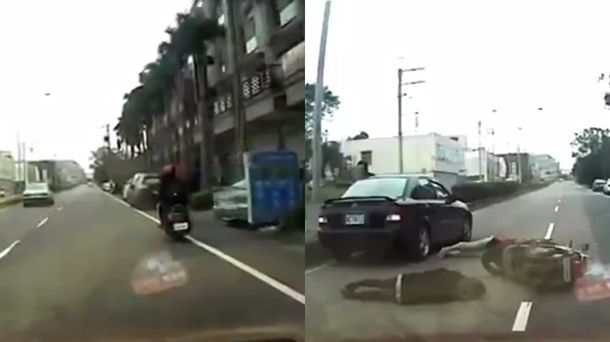 VIDEO: Un motociclista se lleva puesta la puerta de un auto y sale volando por el aire y lo atropella otro vehículo