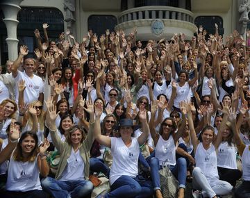 Mujeres por el liderazgo femenino