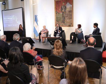 Cafiero y Estela de Carlotto destacaron la importancia de la campaña global por el Derecho a la Identidad