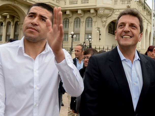 Sergio Massa estuvo en la despedida de Riquelme y le dedicó un especial mensaje