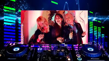 nazarena velez, acusada por la filtracion del audio de muscari por el dj de la fiesta nazarena velez, acusada por la filtracion del audio de muscari por el dj de la fiesta