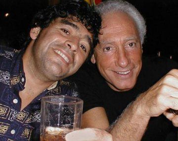 Diego Maradona y Guillermo Coppola.