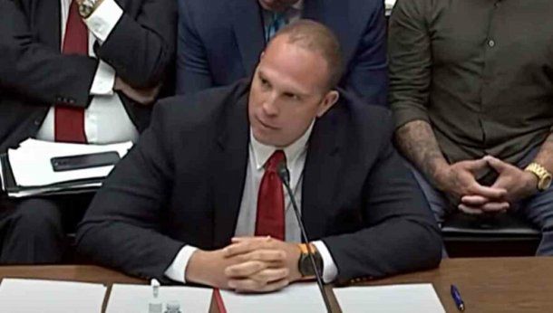 Expiloto de Marina afirmó que Estados Unidos rescató restos biológicos no humanos de OVNIS