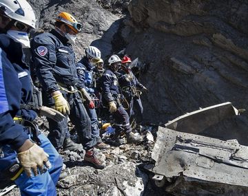 Confirmado: el copiloto quiso estrellar el avión