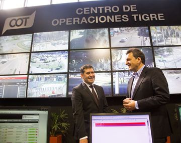 Massa y&nbsp;Sergio Casas en el&nbsp;Centro de Operaciones Tigre