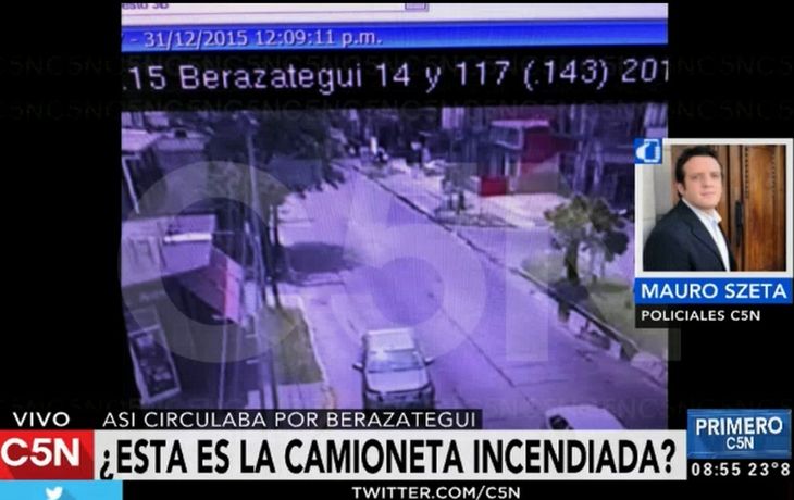 Estos serían dos de los vehículos que usaron los prófugos del triple crimen