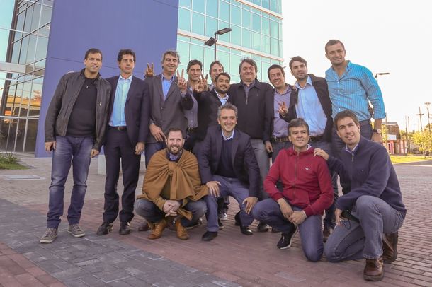 Máximo juntó a intendentes del FpV y coordinó acciones de cara al balotaje