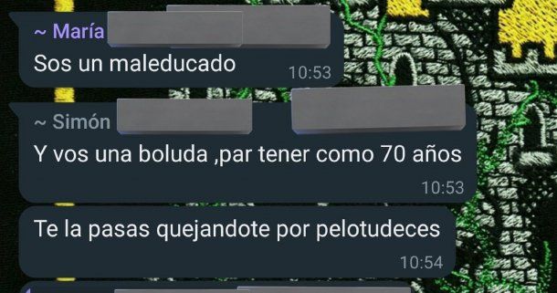 Un sticker de WhatsApp desató una fuerte pelea en el grupo de vecinos y los chats son viral