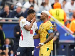 distinta vara: la accion de bellingham que volvio a poner bajo la lupa la nueva regla de la fifa distinta vara: la accion de bellingham que volvio a poner bajo la lupa la nueva regla de la fifa