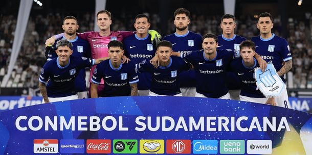 Racing quedó contra las cuerdas: qué le conviene para seguir en la Copa Sudamericana