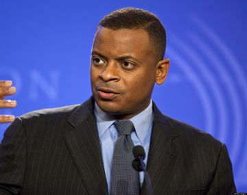 Obama envía al secretario de Transporte para la investidura de Mauricio Macri