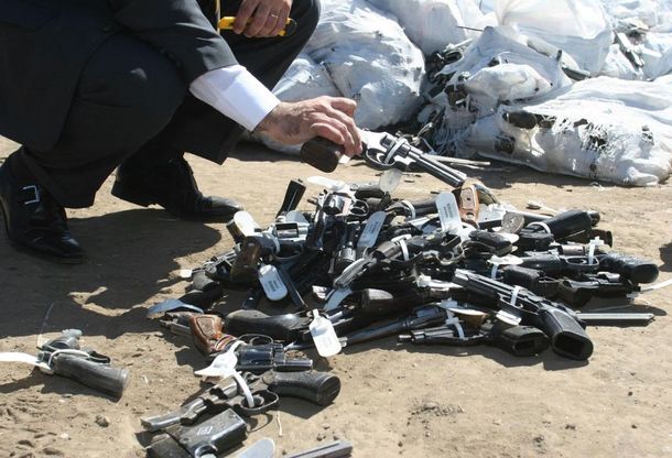 Lanzan un plan de desarme tras la masacre en Connecticut