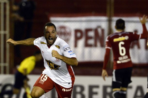 Huracán empezó con victoria su sueño en la Copa Libertadores ante Caracas en el Ducó