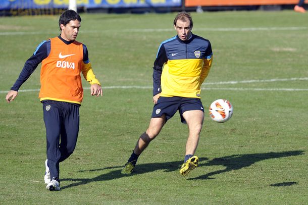 Caruzzo, el lesionado del día en un Boca lleno de pálidas