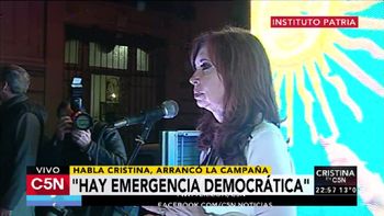 Cristina Kirchner en el Instituto Patria ante sus militantes Cristina Kirchner en el Instituto Patria ante sus militantes