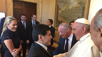 Maradona junto al papa Francisco Maradona junto al papa Francisco