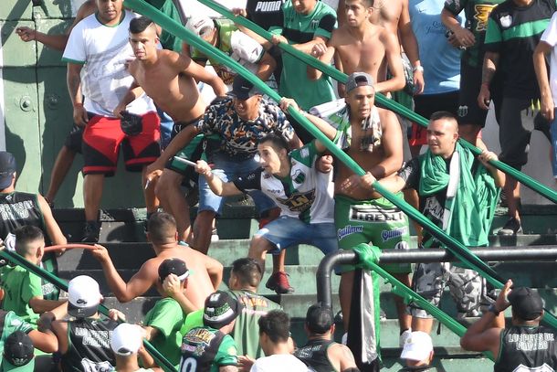 Quita de puntos y multa económica: la sanción a Nueva Chicago por los incidentes en su tribuna