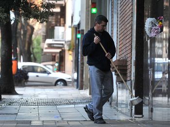 La Ciudad quiere quitar los porteros fijos para bajar las expensas