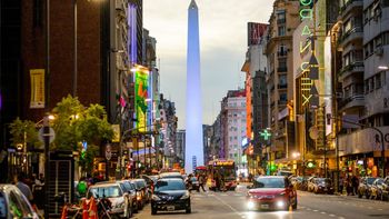 exodo de uruguayos hacia argentina: casi no quedan pasajes para el fin de semana largo exodo de uruguayos hacia argentina: casi no quedan pasajes para el fin de semana largo