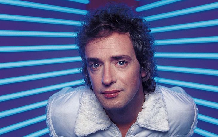 Difunden un video inédito de Gustavo Cerati cantándole a su hijo Benito
