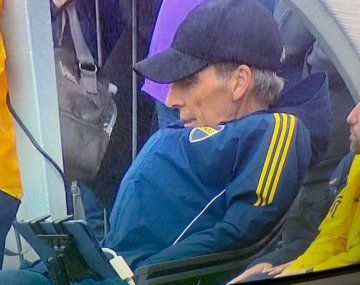 El video viral que dejó Boca-Aldosivi: ¿Russo se quedó dormido en pleno partido?