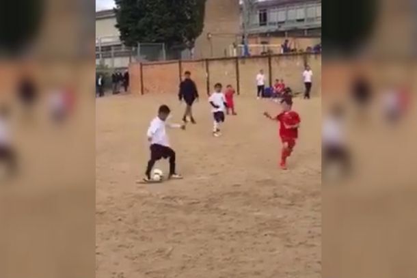 ¡Igualito! El hijo de Cristiano Ronaldo sorprendió a todos con su pegada