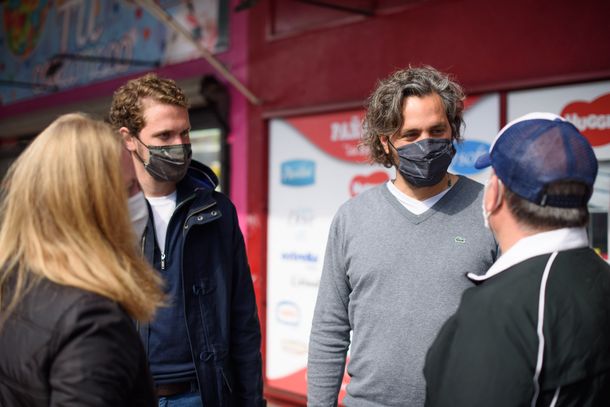 Santiago Cafiero recorrió San Isidro y dialogó con comerciantes y vecinos