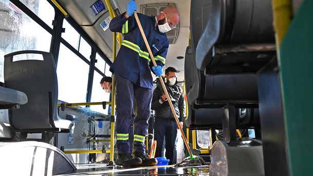 UTA sostiene el paro de colectivos en las provincias y amenaza con extenderlo
