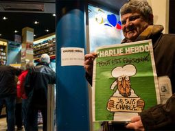 furor por charlie hebdo: se agoto la edicion especial del semanario frances furor por charlie hebdo: se agoto la edicion especial del semanario frances