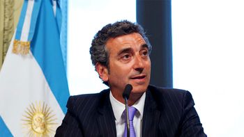 randazzo viaja a espana para cerrar acuerdos en materia ferroviaria randazzo viaja a espana para cerrar acuerdos en materia ferroviaria