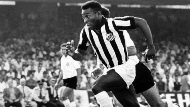 Murió Pelé: Santos modificó su escudo para homenajearlo