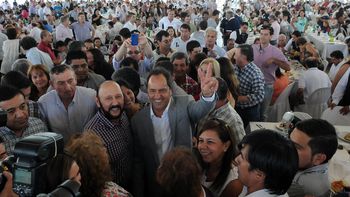 daniel scioli promete continuidad hacia un nuevo capitulo del futuro daniel scioli promete continuidad hacia un nuevo capitulo del futuro