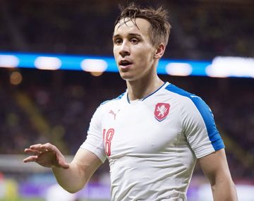 Tragedia en el fútbol: un jugador checo murió y otros seis resultaron heridos en un accidente