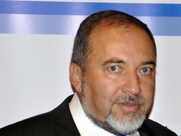 renuncio el canciller de israel acusado por fraude renuncio el canciller de israel acusado por fraude