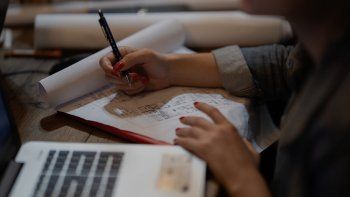 Las recomendaciones de la inteligencia artificial para concentrarse y estudiar  Las recomendaciones de la inteligencia artificial para concentrarse y estudiar