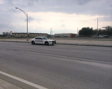 Estados Unidos: un muerto y al menos ocho heridos en un tiroteo en una base militar