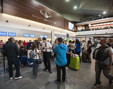 Paro de gremios aeronáuticos