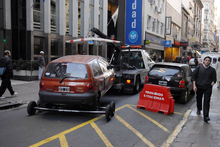 Ir a trabajar en auto costará $1.100 para estacionar