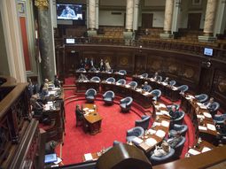 El Senado aprobó en general la Rendición de Cuentas, cuya votación en particular tendrá lugar este miércoles. El Senado aprobó en general la Rendición de Cuentas, cuya votación en particular tendrá lugar este miércoles.