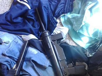 Un borracho viajaba en un micro con una ametralladora - Crédito:&nbsp;www.0223.com.ar